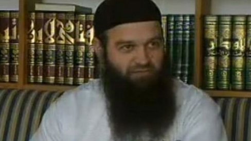 ЏИХАДИСТА ИЗ БОСНЕ И ДАЉЕ У СИРИЈИ: Ратовао против Срба, а сад у Идлибу чува последње упориште Нусра фронта ЏИХАДИСТА ИЗ БОСНЕ И ДАЉЕ У СИРИЈИ: Ратовао против Срба, а сад у Идлибу чува последње упориште Нусра фронта