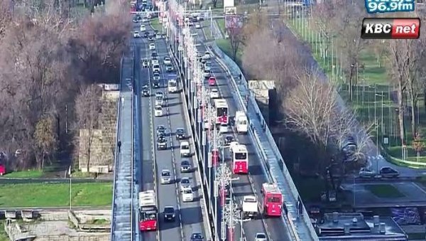 САОБРАЋАЈ У БЕОГРАДУ: Погледајте како јутрос изгледају улице града (ФОТО) САОБРАЋАЈ У БЕОГРАДУ: Погледајте како јутрос изгледају улице града (ФОТО)