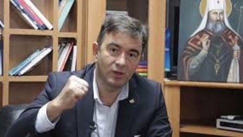 MEDOJEVIĆ: Ispadoh ja veći vernik SPC-a od Krivokapića MEDOJEVIĆ: Ispadoh ja veći vernik SPC-a od Krivokapića