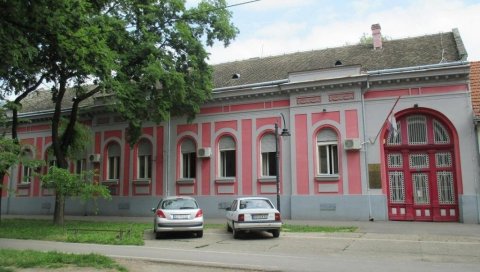 ЗАХВАЉУЈУЋИ СУБВЕНЦИЈАМА: На подрчју Западнобачког округа регистроване 104 нове предузетиче фирме ЗАХВАЉУЈУЋИ СУБВЕНЦИЈАМА: На подрчју Западнобачког округа регистроване 104 нове предузетиче фирме