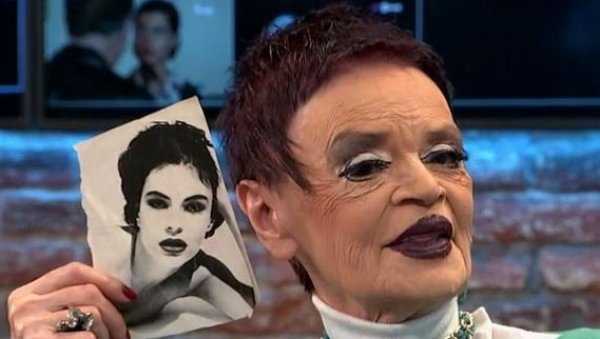 ТРЕБА МИ МУШКАРАЦ СА МОЗГОМ: Рушка Јакић проговорила о четвртој удаји, па споменула и удвараче ТРЕБА МИ МУШКАРАЦ СА МОЗГОМ: Рушка Јакић проговорила о четвртој удаји, па споменула и удвараче