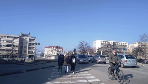 ЕПИДЕМИОЛОШКА СЛИКА ПАРАЋИНА: У фебруару укупно 563 корона позитивна налаза, вакцинација данас само поподне ЕПИДЕМИОЛОШКА СЛИКА ПАРАЋИНА: У фебруару укупно 563 корона позитивна налаза, вакцинација данас само поподне