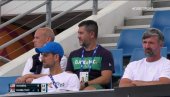 СЛИКА ДАНА У МЕЛБУРНУ: Срби у центру пажње и Новакова добра душа (ФОТО) СЛИКА ДАНА У МЕЛБУРНУ: Срби у центру пажње и Новакова добра душа (ФОТО)