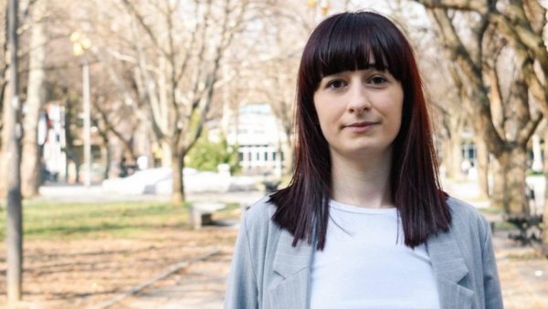 СИВАЦ ПОНОСАН НА САРИНЕ ДЕСЕТКЕ: Девојка из кулске општине најбољи новосадски студент у техничко-технолошким наукама СИВАЦ ПОНОСАН НА САРИНЕ ДЕСЕТКЕ: Девојка из кулске општине најбољи новосадски студент у техничко-технолошким наукама