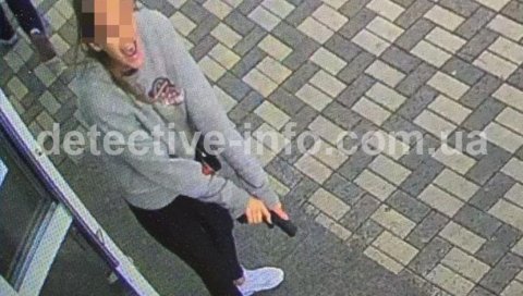 КО ЈЕ ТАМАРА ЗВИЦЕР? Супруга вође кавчана, одавно позната црногорској полицији КО ЈЕ ТАМАРА ЗВИЦЕР? Супруга вође кавчана, одавно позната црногорској полицији