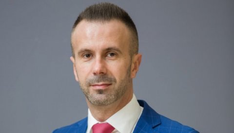 НЕ ТРГУЈЕМО СА КАТНИЋЕМ: Демократска Црна Гора одбила понуду специјалног тужиоца Миливоја Катнића о условној оставци НЕ ТРГУЈЕМО СА КАТНИЋЕМ: Демократска Црна Гора одбила понуду специјалног тужиоца Миливоја Катнића о условној оставци