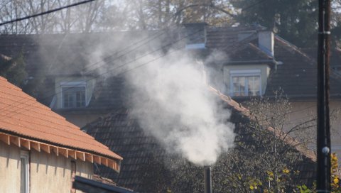 ВАЗДУХ У КРАЉЕВУ ЈАКО ЗАГАЂЕН: Концентрација пм-10 суспендованих честица чак шест дана била прекорачена ВАЗДУХ У КРАЉЕВУ ЈАКО ЗАГАЂЕН: Концентрација пм-10 суспендованих честица чак шест дана била прекорачена