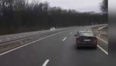 ŠOKANTAN SNIMAK: Dva minuta vozio u kontra smeru na auto-putu kod Batočine (VIDEO) ŠOKANTAN SNIMAK: Dva minuta vozio u kontra smeru na auto-putu kod Batočine (VIDEO)