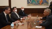 ВУЧИЋ СЕ САСТАО СА БОЦАН-ХАРЧЕНКОМ: Разговор председника Србије и руског амбасадора ВУЧИЋ СЕ САСТАО СА БОЦАН-ХАРЧЕНКОМ: Разговор председника Србије и руског амбасадора