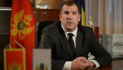 KRAPOVIĆ ZASENIO I DPS I NATO: Odćutao napade na Vučića, najavio ruski napad na region i zatražio od NATO-a da okupira sve u okruženju