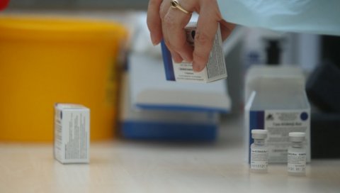 СТРУЧЊАЦИ ЕМА БОРАВЕ У РУСИЈИ: Анализирају вакцину Спутњик Ве СТРУЧЊАЦИ ЕМА БОРАВЕ У РУСИЈИ: Анализирају вакцину Спутњик Ве