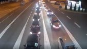 ВЕЛИКЕ ГУЖВЕ У СРБИЈИ: Закрчени путеви ка туристичким центрима, сви кренули на зимовање ВЕЛИКЕ ГУЖВЕ У СРБИЈИ: Закрчени путеви ка туристичким центрима, сви кренули на зимовање