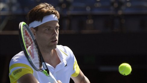 KRAJINOVIĆ U ČETVRTFINALU UMAGA: Srpski teniser lako preskočio prvu prepreku u Hrvatskoj