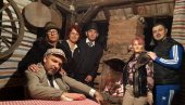 MUZIČKO-ZABAVNA EMISIJA „VINO I PESMA“: Kulturni program u Lapovu povodom Svetog Trifuna MUZIČKO-ZABAVNA EMISIJA „VINO I PESMA“: Kulturni program u Lapovu povodom Svetog Trifuna