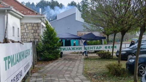 НАЈМАЊЕ ЗАРАЖЕНИХ У ЛОЗНИЦИ И КОЦЕЉЕВИ: Најновије бројке за Мачвански округ НАЈМАЊЕ ЗАРАЖЕНИХ У ЛОЗНИЦИ И КОЦЕЉЕВИ: Најновије бројке за Мачвански округ