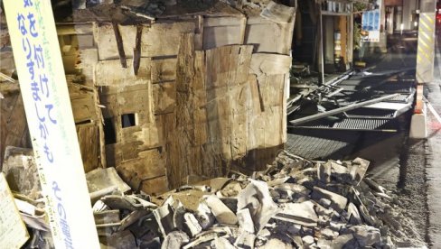POSLEDICE RAZORNOG ZEMLJOTRESA: Više od 50 povređenih, nuklearke za sada stabilne POSLEDICE RAZORNOG ZEMLJOTRESA: Više od 50 povređenih, nuklearke za sada stabilne