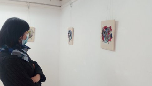 KULTURNI CENTAR „LAZA KOSTIĆ“ U SOMBORU: Prva izložba Cvete Šebez KULTURNI CENTAR „LAZA KOSTIĆ“ U SOMBORU: Prva izložba Cvete Šebez