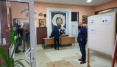 POBEDA SRBA: Srpska lista osvojila maksimalnih 10 mandata na izborima na KiM POBEDA SRBA: Srpska lista osvojila maksimalnih 10 mandata na izborima na KiM