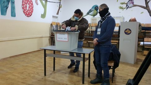 POČELA PREDIZBORNA KAMPANJA NA KIM: Izbori 9. februara POČELA PREDIZBORNA KAMPANJA NA KIM: Izbori 9. februara