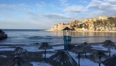 USLOVI ZA ULAZAK U CRNU GORU ZA PRAZNIKE: Na snazi će biti stroge mere USLOVI ZA ULAZAK U CRNU GORU ZA PRAZNIKE: Na snazi će biti stroge mere