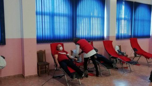 КРВ ДАЛО 35 ОСОБА: Организована акција у јагодинском селу Рибаре КРВ ДАЛО 35 ОСОБА: Организована акција у јагодинском селу Рибаре