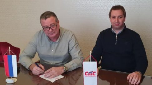 ПРЕЛЕТАЧКА КОМБИНАТОРИКА У ПРИЈЕДОРУ: Народни посланик напустио Сдс и прешао у СПС ПРЕЛЕТАЧКА КОМБИНАТОРИКА У ПРИЈЕДОРУ: Народни посланик напустио Сдс и прешао у СПС