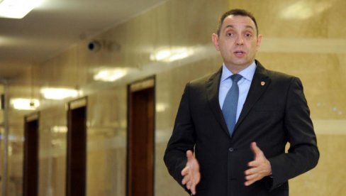 ИНТЕРВЈУ Александар Вулин: Од 5. октобра не бринем о својој глави ИНТЕРВЈУ Александар Вулин: Од 5. октобра не бринем о својој глави