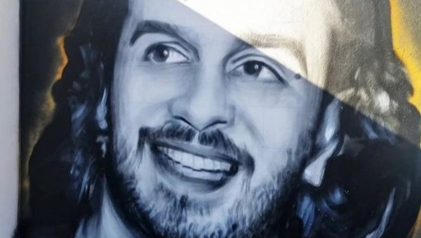 ОТКРИВЕН МУРАЛ МАРИНКУ МАЏГАЉУ: Пријатељи одали почаст великом глумцу ОТКРИВЕН МУРАЛ МАРИНКУ МАЏГАЉУ: Пријатељи одали почаст великом глумцу