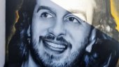 ОТКРИВЕН МУРАЛ МАРИНКУ МАЏГАЉУ: Пријатељи одали почаст великом глумцу ОТКРИВЕН МУРАЛ МАРИНКУ МАЏГАЉУ: Пријатељи одали почаст великом глумцу