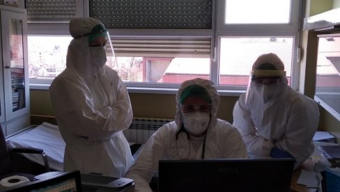 КОРОНА У РАСИНСКОМ ОКРУГУ: Још 61 нови случај заразе вирусом корона, вакцинисано више од 20.000 људи КОРОНА У РАСИНСКОМ ОКРУГУ: Још 61 нови случај заразе вирусом корона, вакцинисано више од 20.000 људи