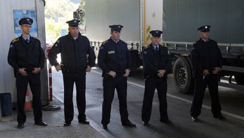 НАСТАВАК ПРОГОНА СРБА СА КОСМЕТА: На Јарињу ухапшен Србољуб Веселиновић (80) НАСТАВАК ПРОГОНА СРБА СА КОСМЕТА: На Јарињу ухапшен Србољуб Веселиновић (80)
