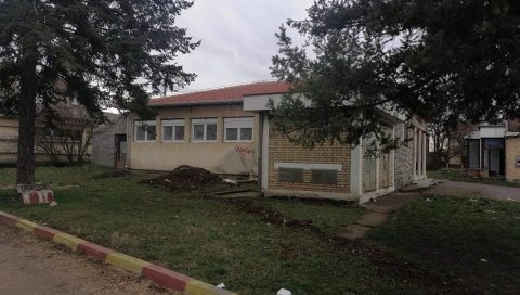 КИЛОМЕТРИМА ВОЗЕ ДЕЦУ ДО ВРТИЋА: Житељи Јагњила код Младеновца послали петицију, траже обданиште КИЛОМЕТРИМА ВОЗЕ ДЕЦУ ДО ВРТИЋА: Житељи Јагњила код Младеновца послали петицију, траже обданиште