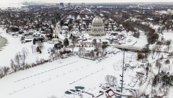 АМЕРИКА НЕ ПАМТИ ОВАКВУ ЗИМУ: Најмање 21 жртва, милиони без струје (ФОТО/ВИДЕО) АМЕРИКА НЕ ПАМТИ ОВАКВУ ЗИМУ: Најмање 21 жртва, милиони без струје (ФОТО/ВИДЕО)