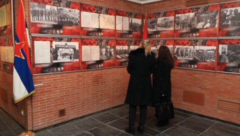 РАТНА СЛИКА СРБИЈЕ У ДРУГОМ СВЕТСКОМ РАТУ: Изложба у Музеју 21.октобар у Крагујевцу РАТНА СЛИКА СРБИЈЕ У ДРУГОМ СВЕТСКОМ РАТУ: Изложба у Музеју 21.октобар у Крагујевцу