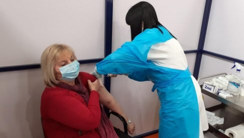 СПИСАК УСТАНОВА У КОЈИМА СЕ МОЖЕТЕ ВАКЦИНИСАТИ БЕЗ ЗАКАЗИВАЊА: Објављени и термини за имунизацију грађана СПИСАК УСТАНОВА У КОЈИМА СЕ МОЖЕТЕ ВАКЦИНИСАТИ БЕЗ ЗАКАЗИВАЊА: Објављени и термини за имунизацију грађана