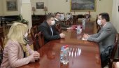 LIČNOSTI ZA PONOS GRADA: Dobitnici sretenjskih odlikovanja gosti gradonačelnika Pajića LIČNOSTI ZA PONOS GRADA: Dobitnici sretenjskih odlikovanja gosti gradonačelnika Pajića