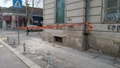ПЕШАЦИ, ОПРЕЗ! Отпада фасада са зграде Дома Војске у центру Пожаревца ПЕШАЦИ, ОПРЕЗ! Отпада фасада са зграде Дома Војске у центру Пожаревца