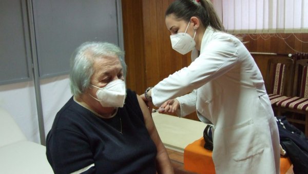 ИМУНИЗАЦИЈА У НЕГОТИНУ: Почиње вакцинација Фајзеровим цепивом ИМУНИЗАЦИЈА У НЕГОТИНУ: Почиње вакцинација Фајзеровим цепивом