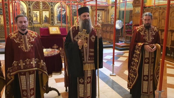 ЗАВРШЕН ИЗБОР СПЦ: Нови патријарх је Порфирије (ФОТО/ВИДЕО) ЗАВРШЕН ИЗБОР СПЦ: Нови патријарх је Порфирије (ФОТО/ВИДЕО)