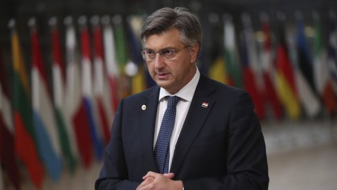 ПЛЕНКОВИЋ О ВАКЦИНАЦИЈИ: Хрватска наставља са Астразенеком ПЛЕНКОВИЋ О ВАКЦИНАЦИЈИ: Хрватска наставља са Астразенеком