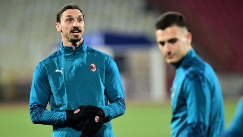 OVO NE SME SEBI DA DOZVOLI VELIKI KLUB: Neodgovorno lice iz lože vređalo Ibrahimovića (VIDEO) OVO NE SME SEBI DA DOZVOLI VELIKI KLUB: Neodgovorno lice iz lože vređalo Ibrahimovića (VIDEO)