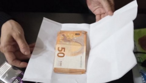 ОДРЕЂЕН ПРИТВОР ПРЕДСЕДНИЦИ ПРЕКРШАЈНОГ СУДА: Марија Б. ухапшена због примања мита ОДРЕЂЕН ПРИТВОР ПРЕДСЕДНИЦИ ПРЕКРШАЈНОГ СУДА: Марија Б. ухапшена због примања мита