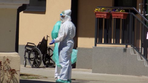 НА ЛЕЧЕЊУ СТАЛНО ВИШЕ ОД 50 ЉУДИ: Број пацијената у ковид центру у Лесковцу се не смањује НА ЛЕЧЕЊУ СТАЛНО ВИШЕ ОД 50 ЉУДИ: Број пацијената у ковид центру у Лесковцу се не смањује