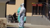 НА ЛЕЧЕЊУ СТАЛНО ВИШЕ ОД 50 ЉУДИ: Број пацијената у ковид центру у Лесковцу се не смањује НА ЛЕЧЕЊУ СТАЛНО ВИШЕ ОД 50 ЉУДИ: Број пацијената у ковид центру у Лесковцу се не смањује