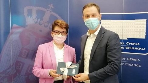 МАЛИ СЕ САСТАО СА ЗОРОМ ВИДОВИЋ: Разговор о економским мерама, као и о Закону о фискализацији МАЛИ СЕ САСТАО СА ЗОРОМ ВИДОВИЋ: Разговор о економским мерама, као и о Закону о фискализацији