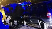 ПОВРЕЂЕНЕ ЧЕТИРИ ОСОБЕ: Удес у Нишу - директно се сударили комби и путничко возило ПОВРЕЂЕНЕ ЧЕТИРИ ОСОБЕ: Удес у Нишу - директно се сударили комби и путничко возило