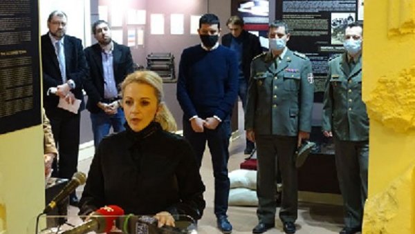 ПАРТИЗАНИ И ЧЕТНИЦИ У ИСТОМ СТРОЈУ: Народни музеј у Ваљеву богатији за још једну занимљиву поставку ПАРТИЗАНИ И ЧЕТНИЦИ У ИСТОМ СТРОЈУ: Народни музеј у Ваљеву богатији за још једну занимљиву поставку