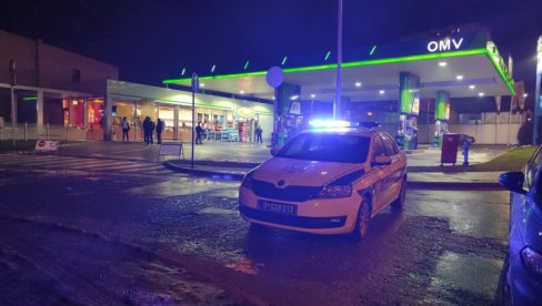 POLICIJA ZNA KO JE UBIO SARU: Intenzivna potraga za ezgekutorom iz Vranja, motiv još nepoznat POLICIJA ZNA KO JE UBIO SARU: Intenzivna potraga za ezgekutorom iz Vranja, motiv još nepoznat