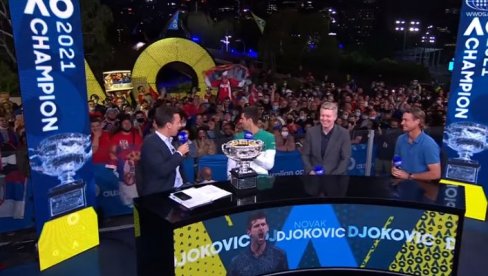 ЛУДНИЦА У МЕЛБУРНУ: Срби у програму уживо звали Новака на ракију (ВИДЕО) ЛУДНИЦА У МЕЛБУРНУ: Срби у програму уживо звали Новака на ракију (ВИДЕО)