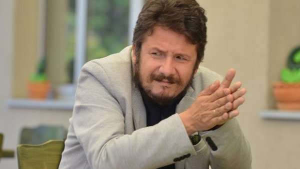 РЕЧ СТРУЧЊАКА: Мухарем Баздуљ и Бранко Радун о кампањи Н1 и Нове против државе Србије - Шолак и Хрвати завиде српском Телекому РЕЧ СТРУЧЊАКА: Мухарем Баздуљ и Бранко Радун о кампањи Н1 и Нове против државе Србије - Шолак и Хрвати завиде српском Телекому